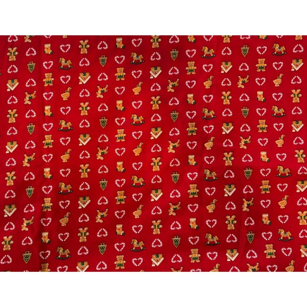 Vintage Christmas Red Gingerbread Toys Hearts Cotton Fabric 108